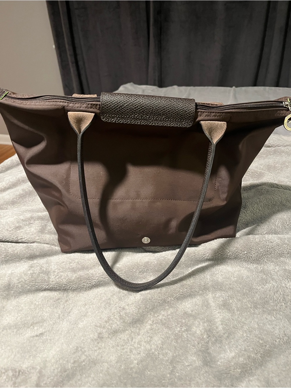 Authentic Longchamp Medium Le Pliage Recycled Nylon Shoulder Tote - Picture 3 of 11